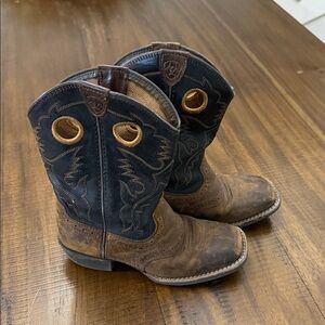 Ariat Two-Tone Western Boots in Brown and Black
